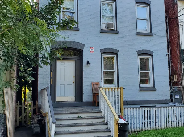 217 3rd St APT 1, Newburgh, NY 12550