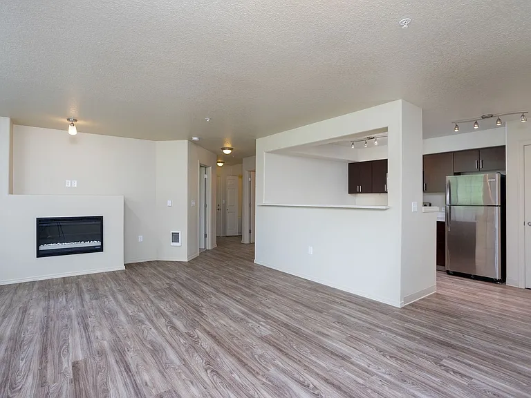 Live where you love at Edgewater Apartments — Photo 19