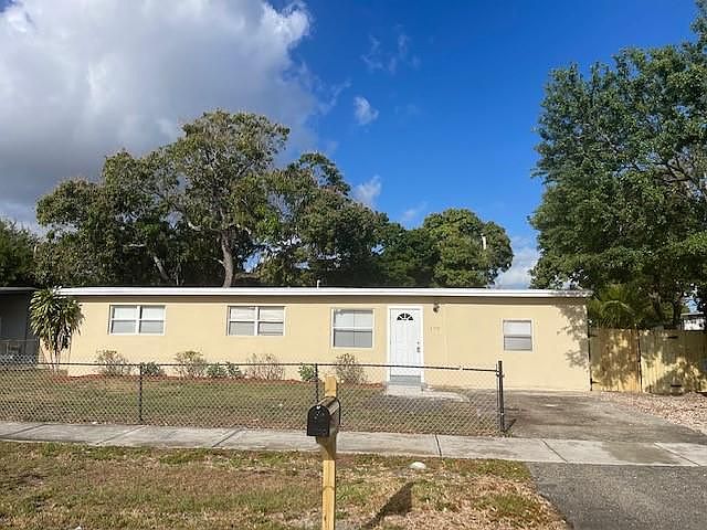 1st image of 170 NW 33rd Ave
