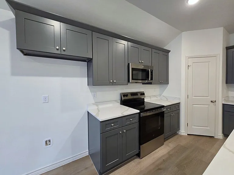 1317 Hogback Way — Photo 6
