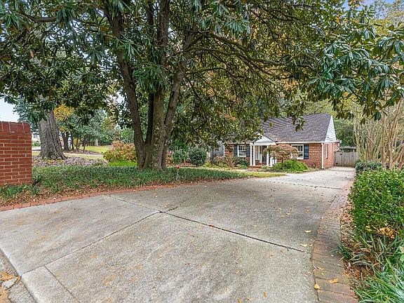 2nd image of 650 Pinetree Dr