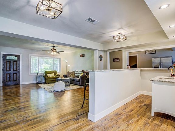 4th image of 5027 Avenue L