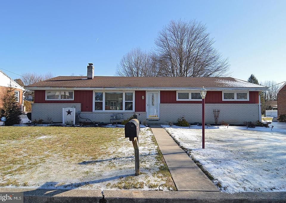 1st image of 1614 Brooke Blvd