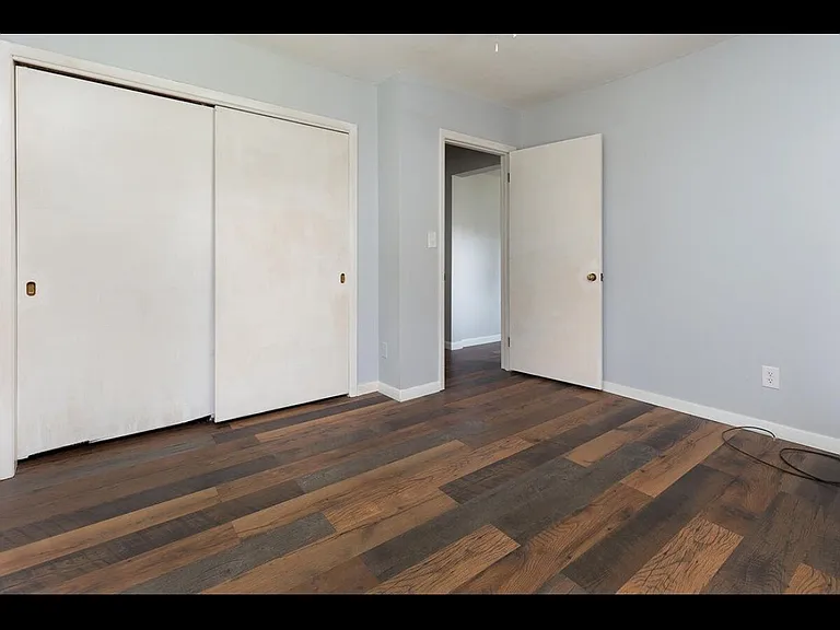 606 Catawba St — Photo 6