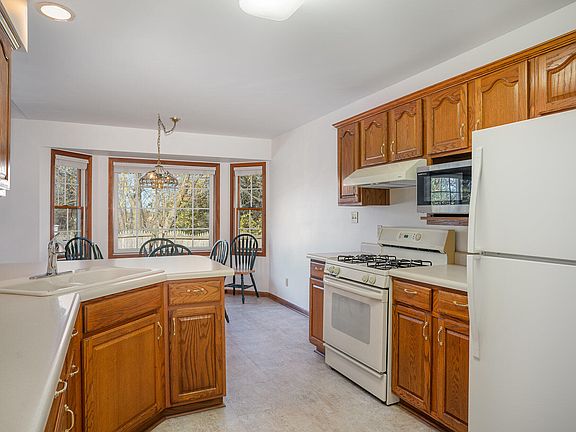5th image of 874 W 87th Ave