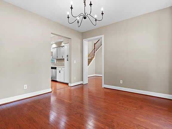 5th image of 1044 Coatesdale Rd