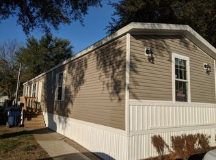 18 Forsythia Dr, Belton, MO 64012