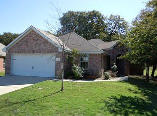 7556 Fresh Springs Rd, Fort Worth, TX 76120