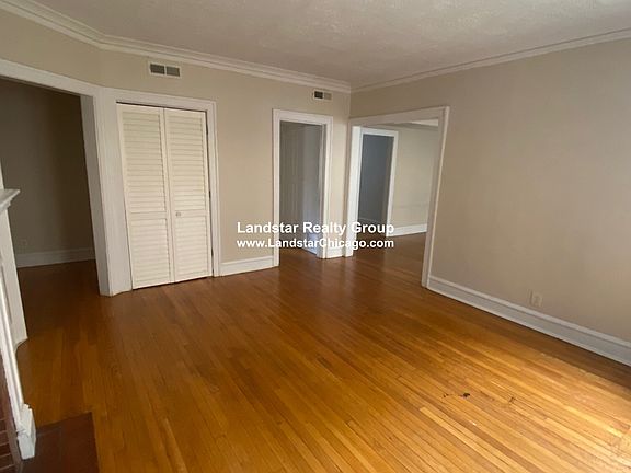 3rd image of 927 Forest Ave APT 1W