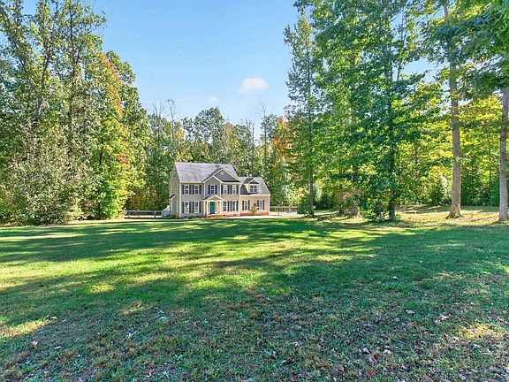 3rd image of 431 Reedy Creek Rd