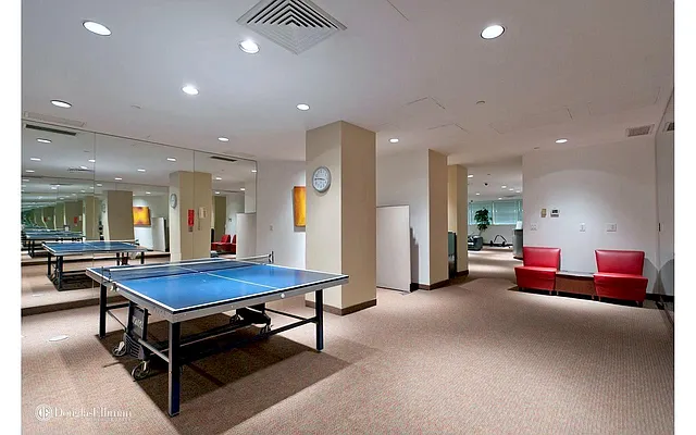 Rented by Douglas Elliman | media 29