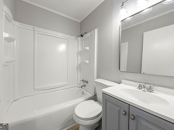 5th image of 254 Bellvue Dr
