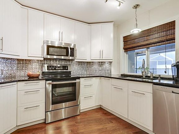 4th image of 2604 Archmont Ct