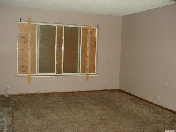 5th image of 6691 Golf View Dr