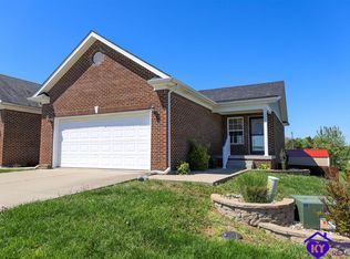 115 Twin Lakes Dr, Vine Grove, KY 40175