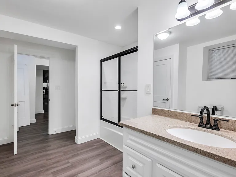 1110 N Sea Rd — Photo 49