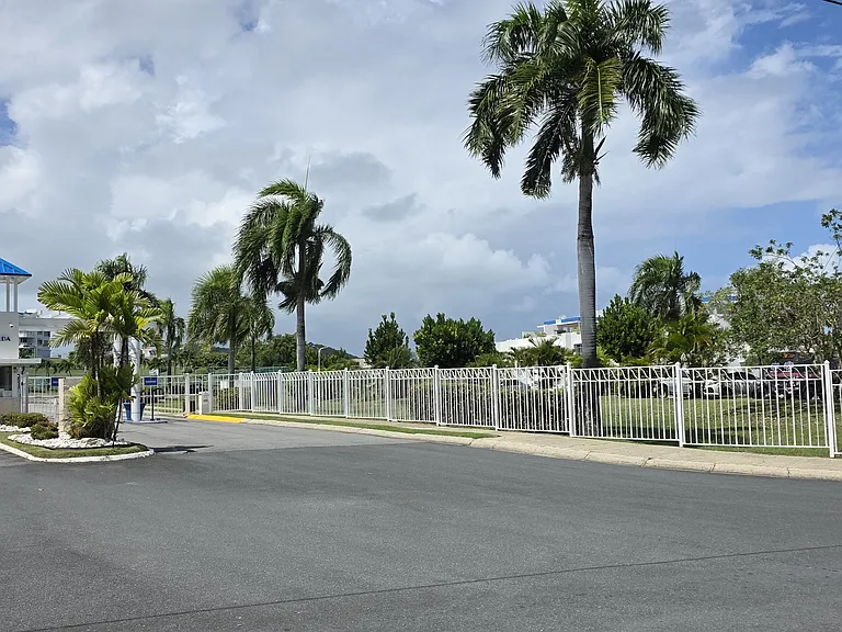 5201 Costa Esmeralda E #201 — Photo 14