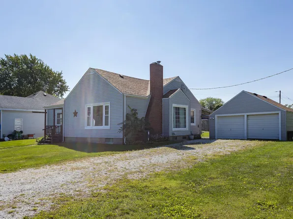 107 W Carroll St, Kentland, IN 47951