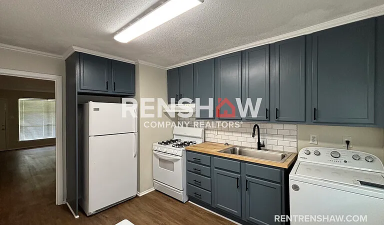 2940 Ruskin Rd — Photo 4
