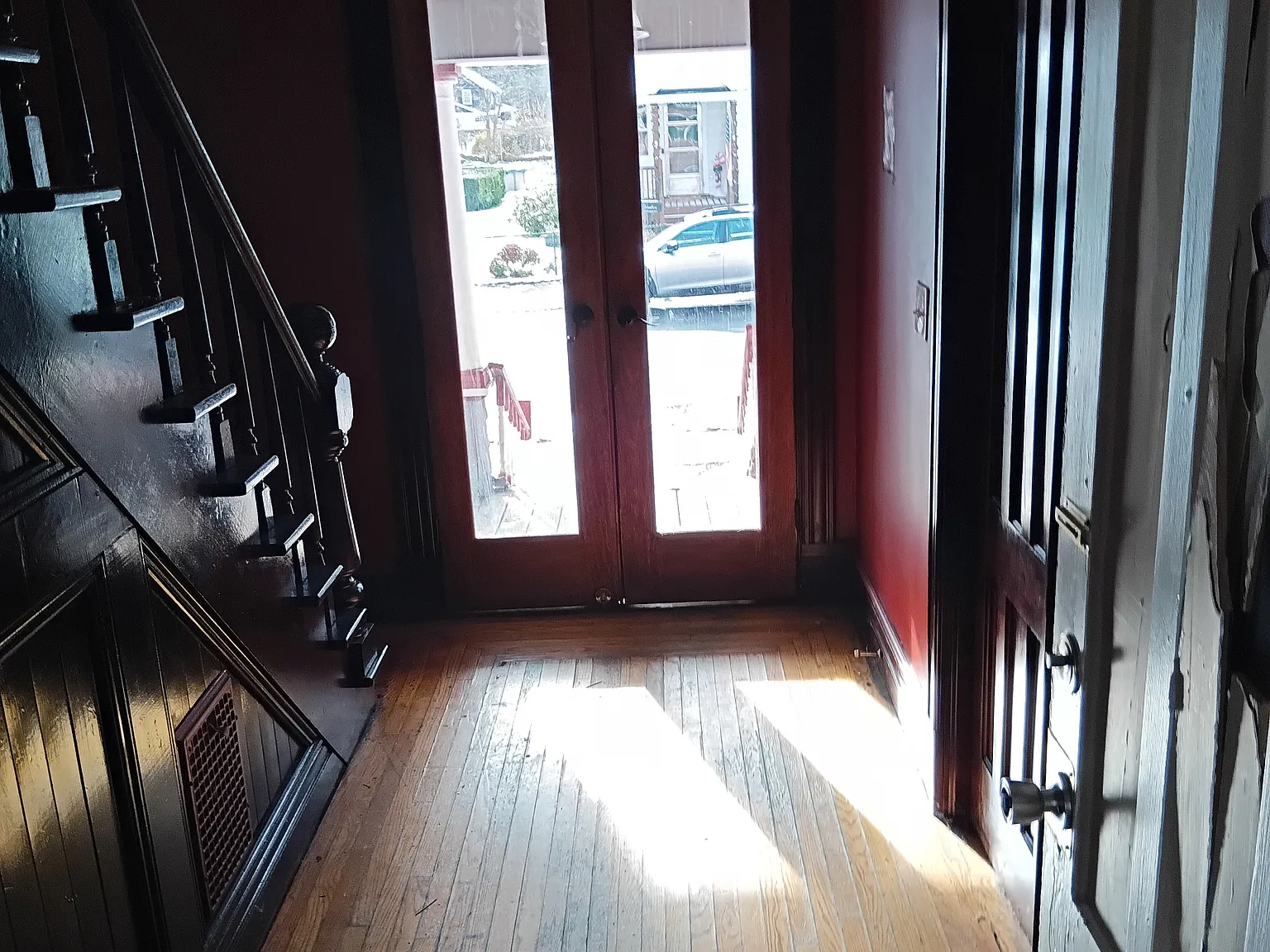 3 bed, 1200 sqft, $1,350 — Photo 2