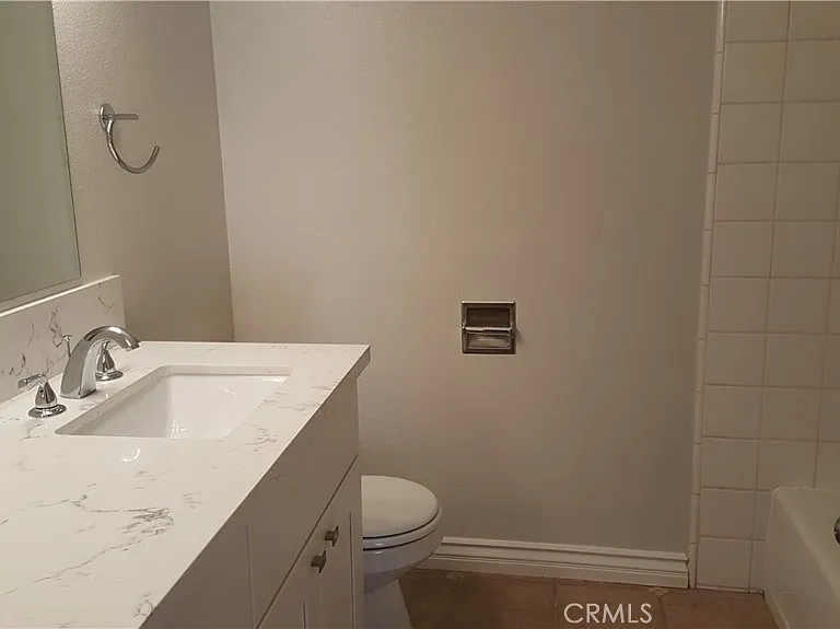 64 Woodleaf — Photo 12