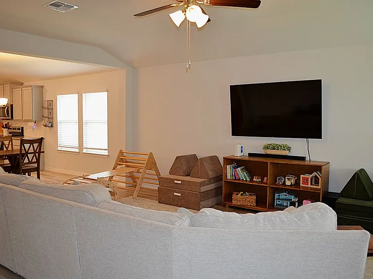 4431 Allison Dr — Photo 13