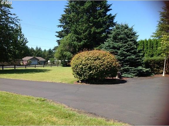 5th image of 15916 NE 99th St