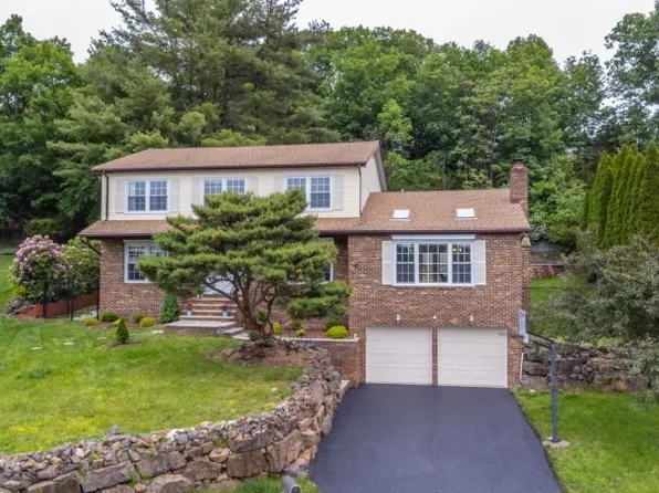 12 Rene Ct, Wayne Twp., NJ 07470