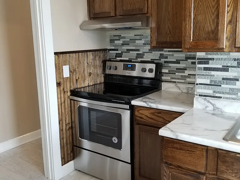 209 N Suffolk St #3 — Photo 3