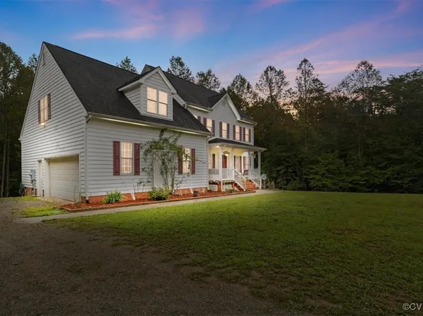1262 Robertson Town Rd, Bumpass, VA 23024