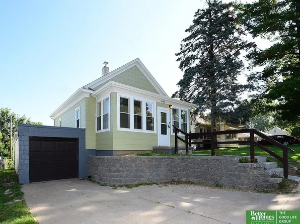 6104 Emmet St, Omaha, NE 68104
