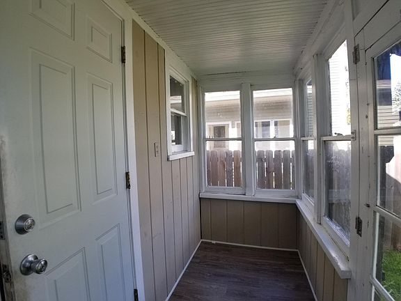 3rd image of 1014 Garfield Ave NW