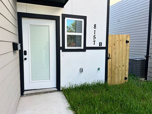 2nd image of 8157 Tate St #B