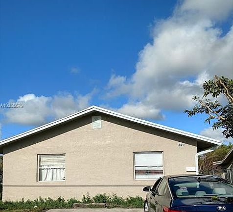 2nd image of 801 NW 4th Ave