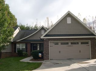 14 Rocking Ct, Greensboro, NC 27405