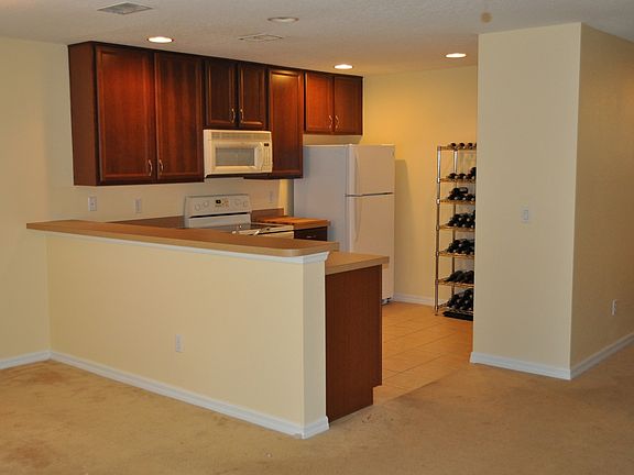 4th image of 4124 Pitch Pine Cir