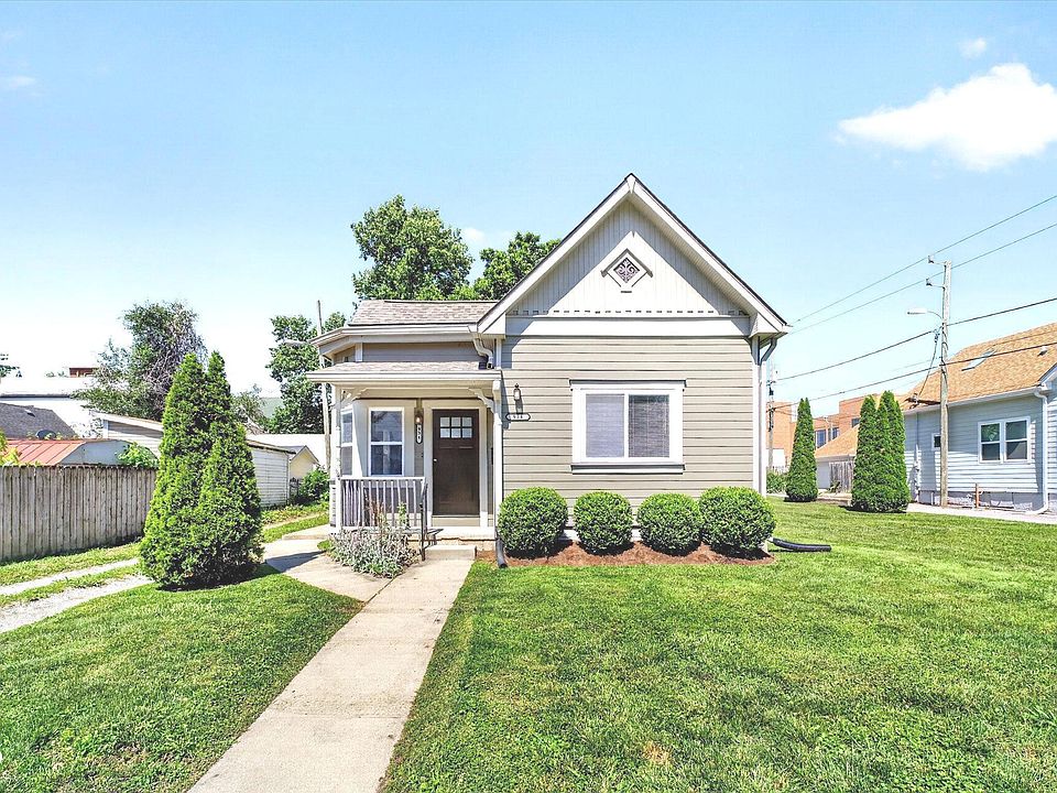 1st image of 934 Olive St