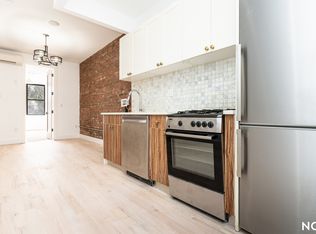 230 Schaefer St APT 3R, Brooklyn, NY 11207