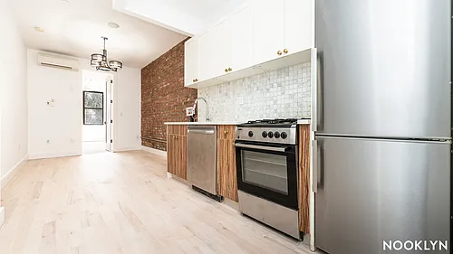 230 Schaefer St #2R Photo 1