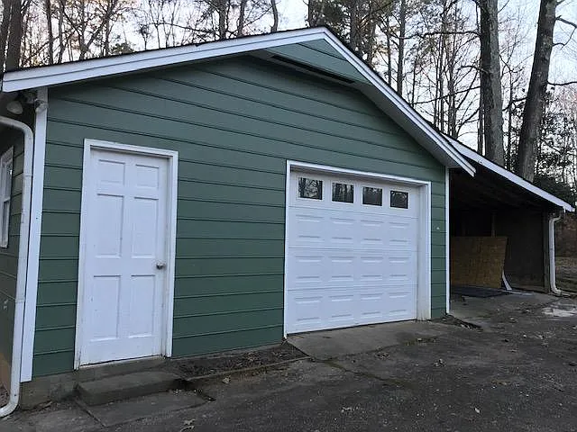 3 bed, 1800 sqft, $1,950 — Photo 2