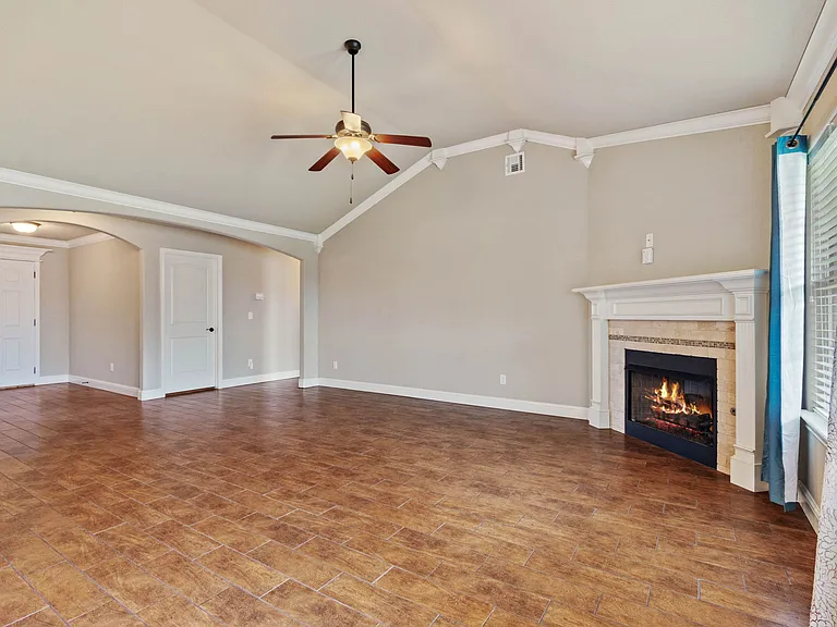 3100 SW Fernwood Ave — Photo 3