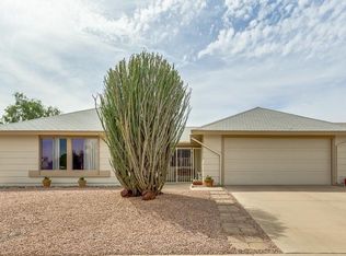 12114 S Tomi Dr, Phoenix, AZ 85044
