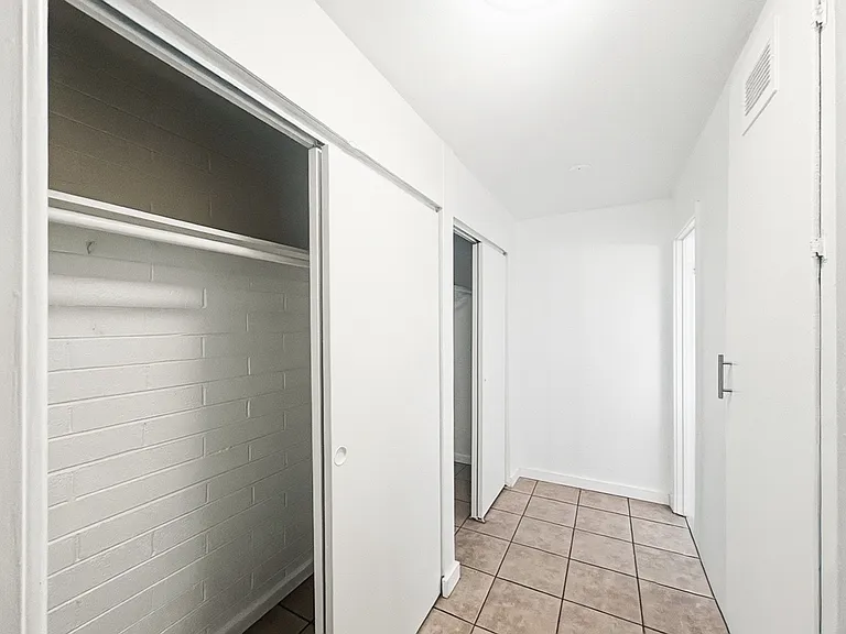 2417 E Campbell Ave #5A — Photo 11