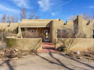 306 Los Manzanos Rd, Corrales, NM 87048