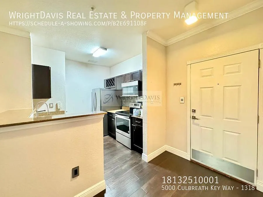 2/2 Condo in Waterfront Community! — Photo 2