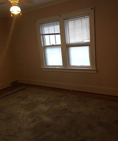 325 N 35th Ave — Photo 7