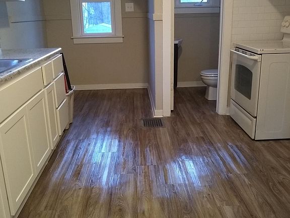 5th image of 1015 Cooper Ave SE