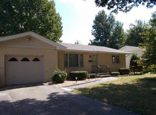 1408 S Marlan Ave, Springfield, MO 65804