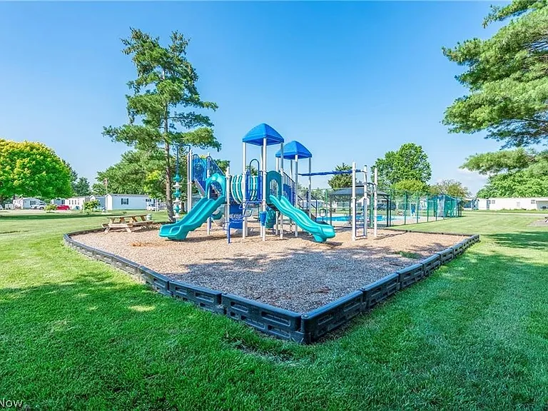 240 Cherry Bottom Gln — Photo 12