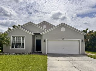 4226 Waterside Pointe Cir, Orlando, FL 32829